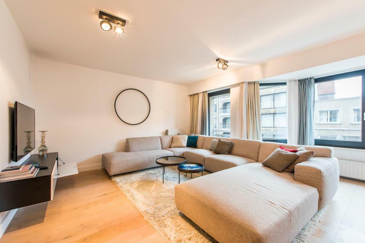 Ruim En Modern Appartement Te Knokke Nabij De Dijk Extérieur photo